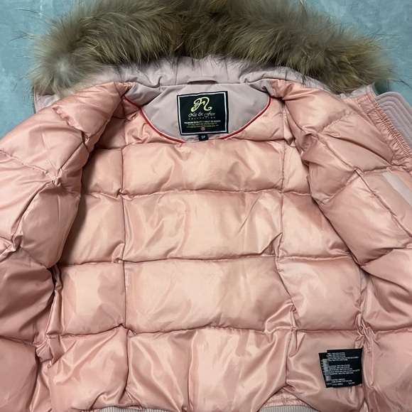 🇨🇦 Pink Women’s Jacket with Faux Fur Hood - Picture 10 of 15
